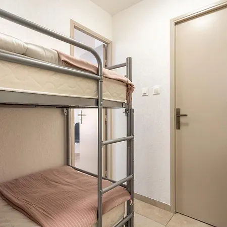 Les Regates-5 By Interhome Appartement Hyères